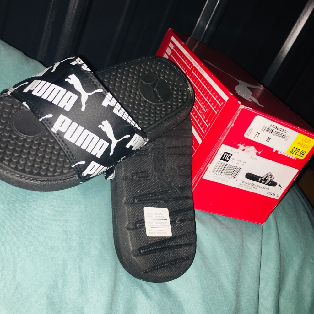 NWT TODDLER PUMA SLIDES